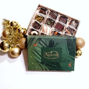 16 käsitöökommiga roheline karp